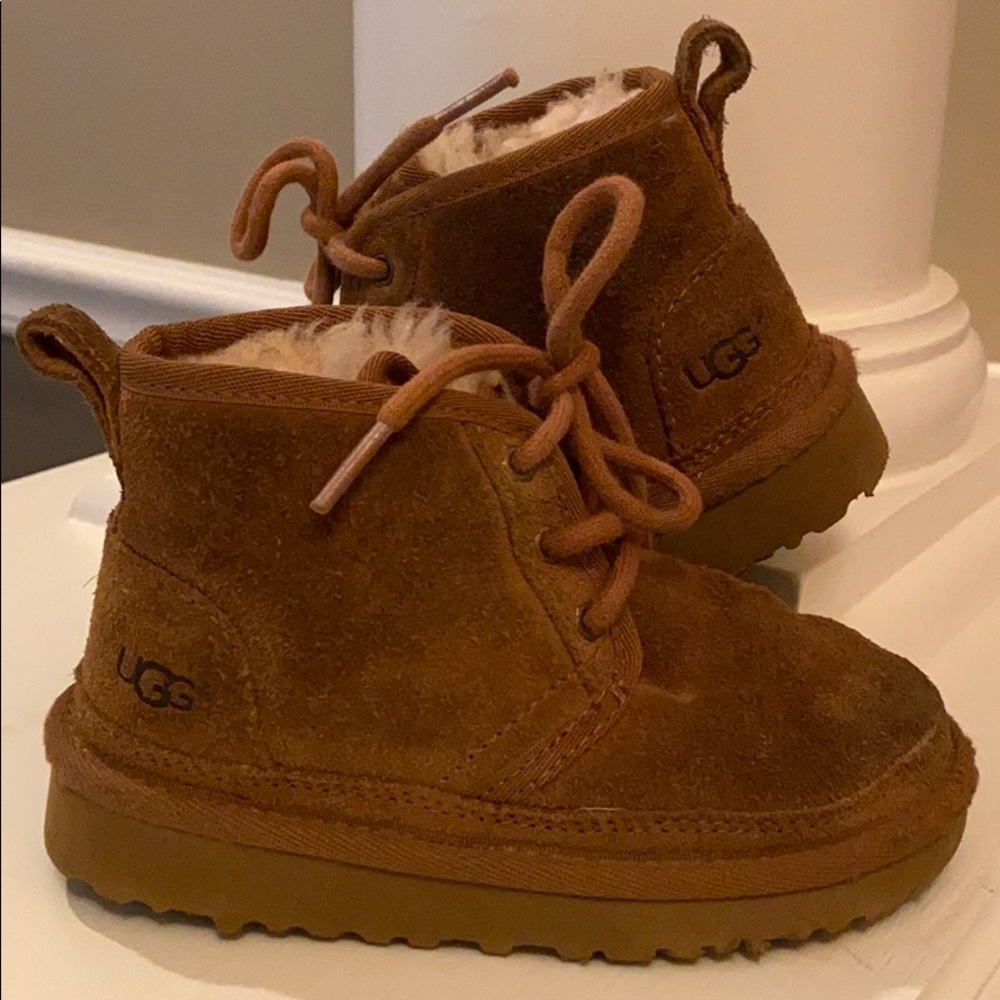 UGG Boots Toddler Size 9 Ugg Boots with ties brown
